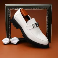 Erkekler için Şık Beyaz Loaferlar