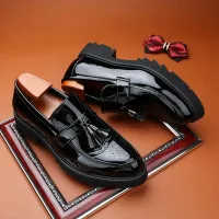 Erkek Parlak Siyah Oxfords Tassel Detay